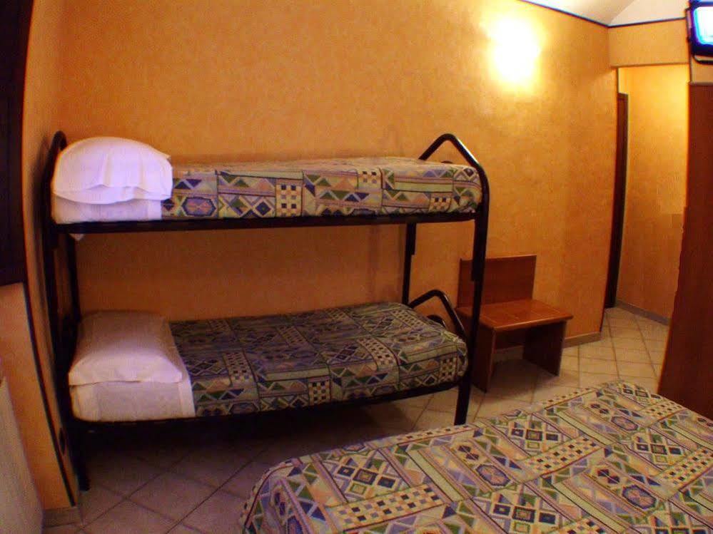 Hotel Isolabella Bussoleno Exterior foto